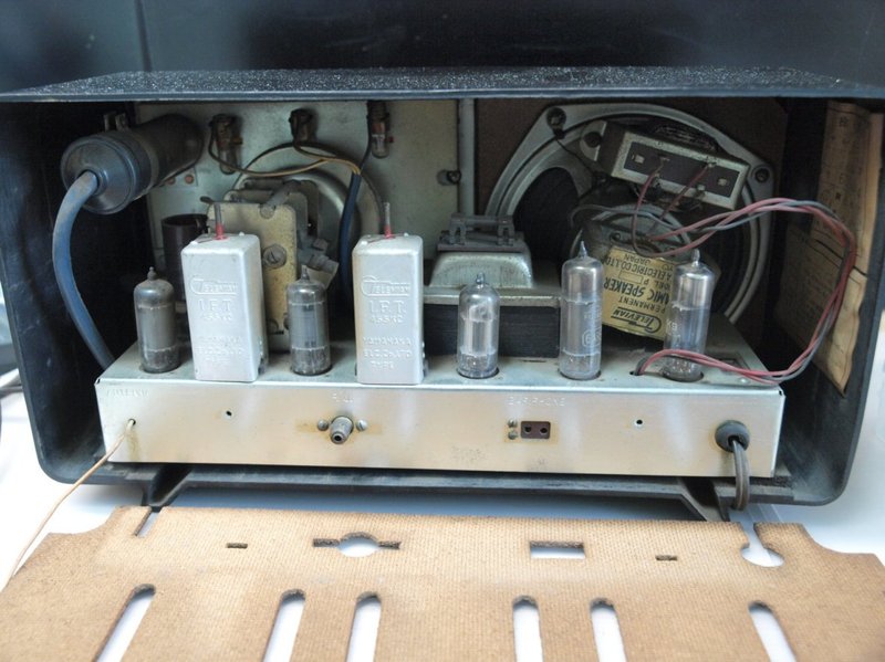 真空管ラジオ 山中電機 テレビアン 6A-200を落札: くぼたかずみの