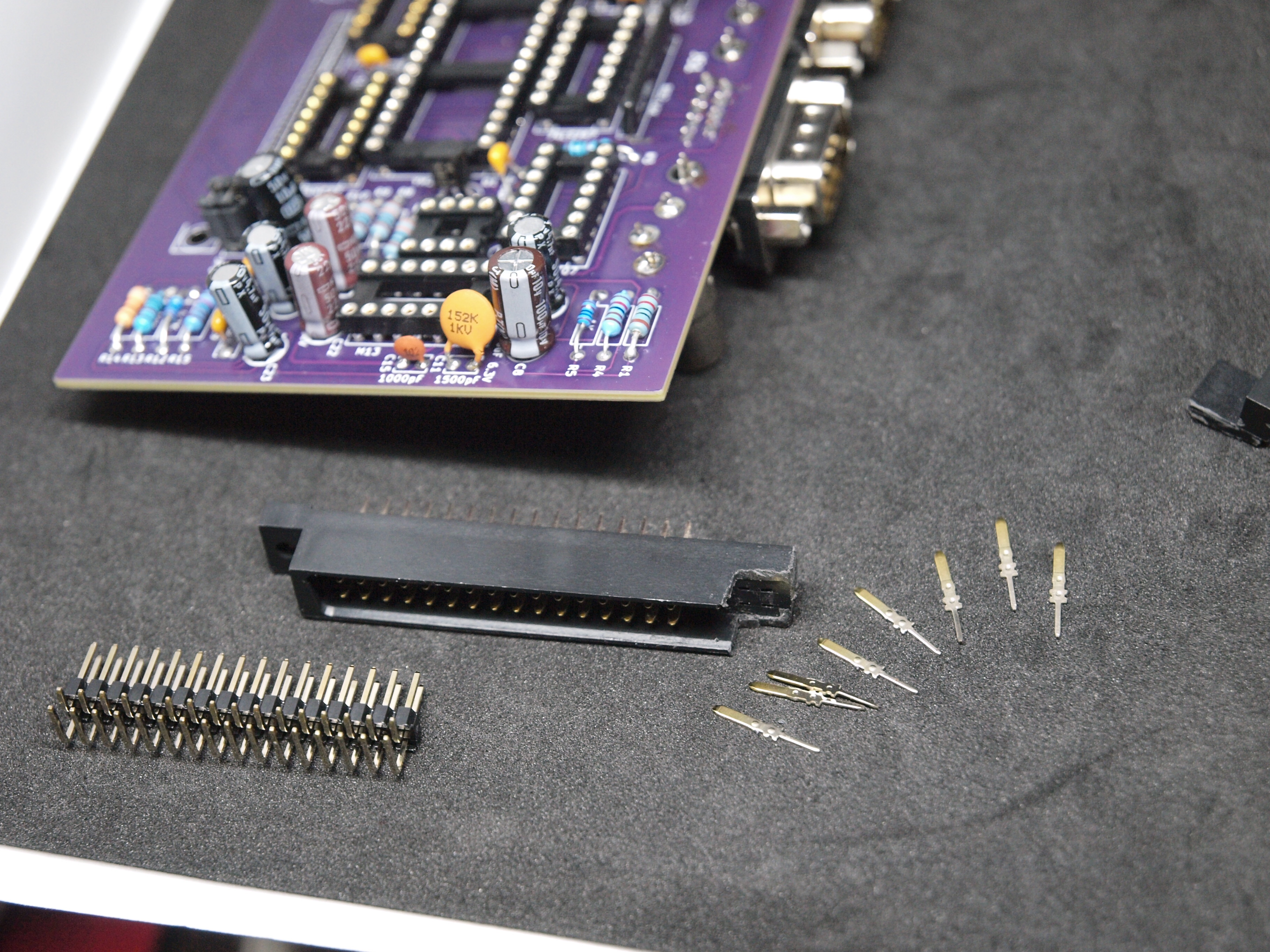 FM-7用 FM音源ボード自作 FCNコネクタの加工: くぼたかずみの